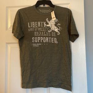 *NWT* mens Express graphic tee